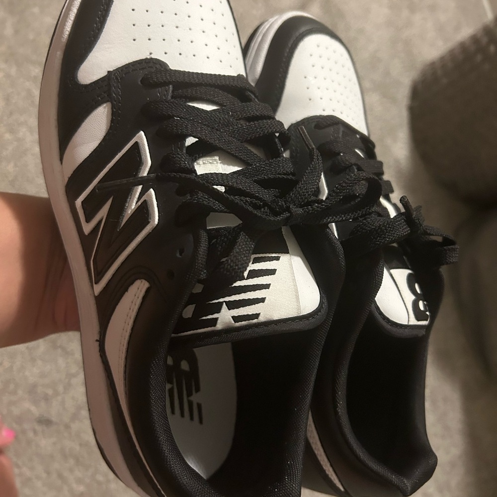 New Balance Unisex-Adult BB480 V1 Sneaker worn once
